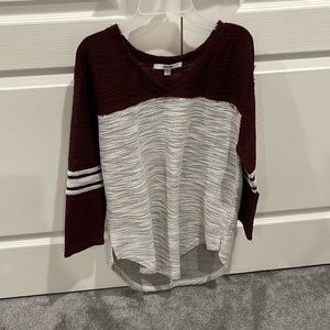 Gray and maroon 3/4 sleeve sweater